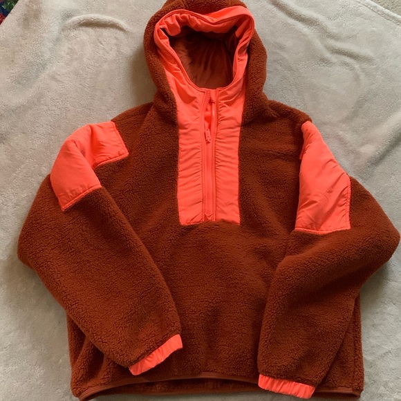 🌾NWOT FP Movement Lead The Pack pullover - Picture 2 of 10